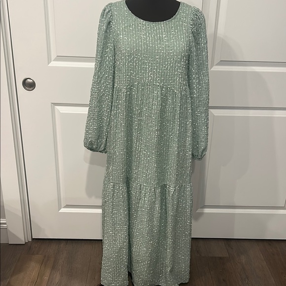 SHEIN Elegant Mint Green Long Sleeve Dress Flowy Tiered Modest Boho Size Medium - Picture 1 of 9